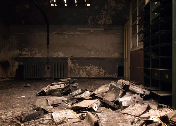 檔案室起火原因